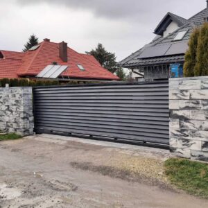 326120502_608081034662019_449403